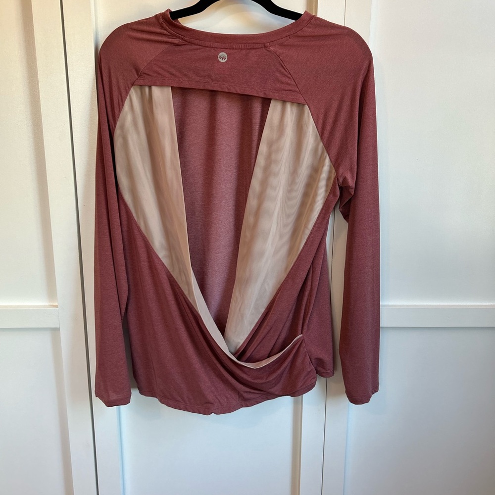 Open back long sleeve workout top